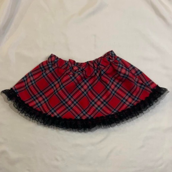 Red Plaid mini skirt 💋 - Picture 3 of 7
